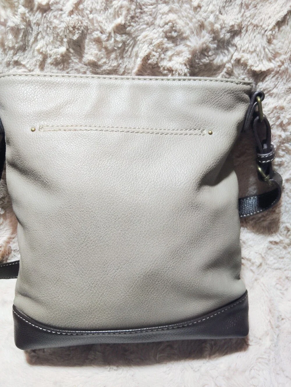 LIKE NEW!! Chala Sweet Messenger Crossbody - Picture 6 of 8